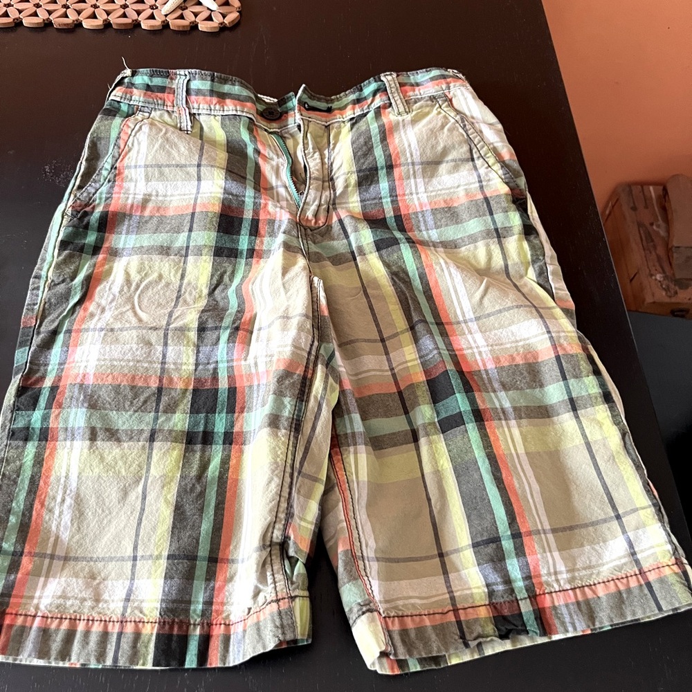 Old navy boys shorts, size 14.